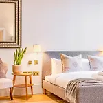 Immense Studio, Prime Location Belgravia, Chelsea